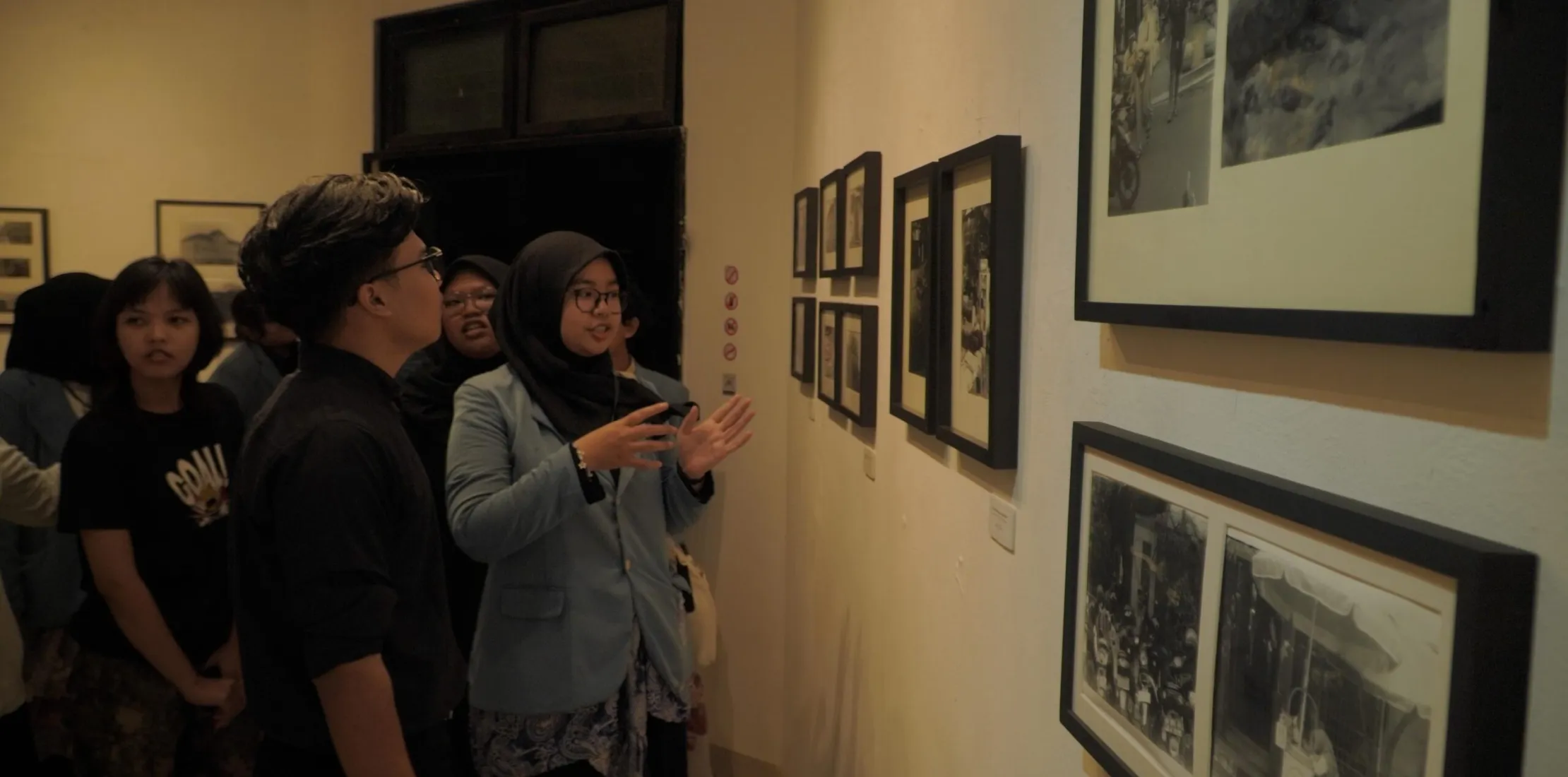 Pameran Fotografi Hitam Putih "PROMISE"